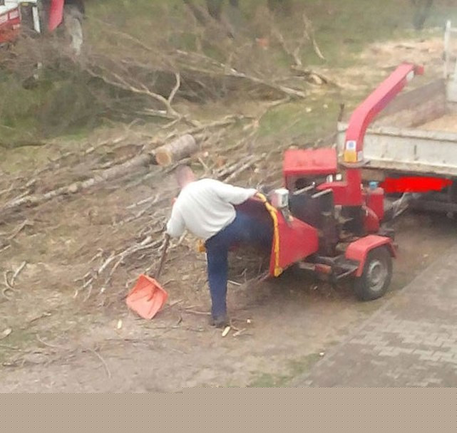 "Знаю технику безопасности , как свои три пальца " 