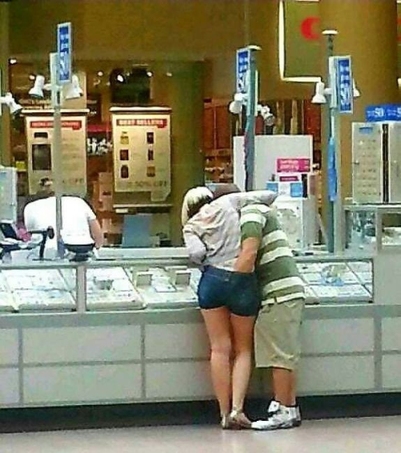 Этот парень наверняка потерял ключи