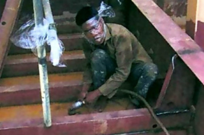 Надежная защита во время работы с болгаркой