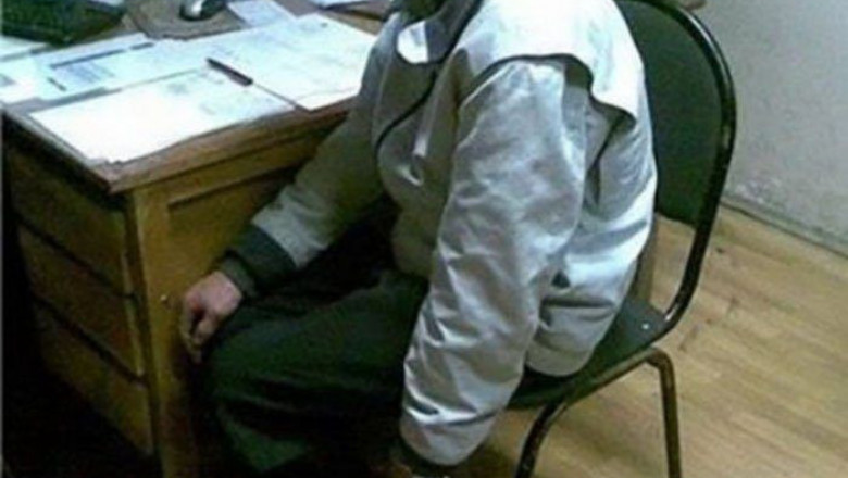 Нарушитель порядка в отделении полиции