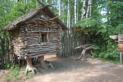 Избушка на курьих ножках