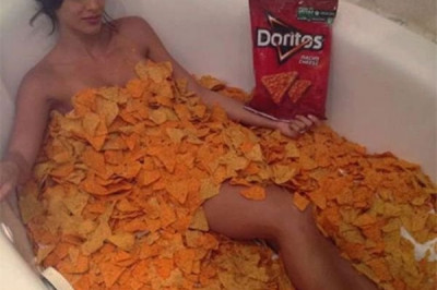 Необычное купание в ванной 