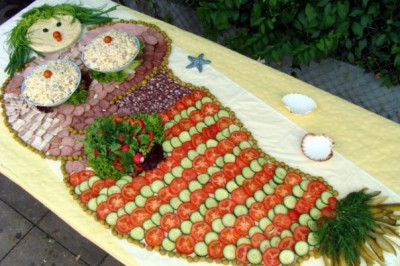 Креативная нарезка закуски