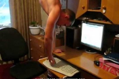 В контакте сижу