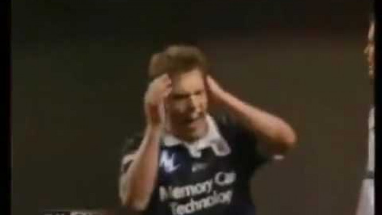 Футболист артист