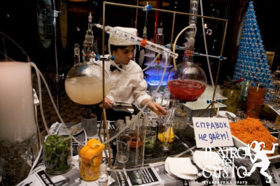 Юный самогонщик