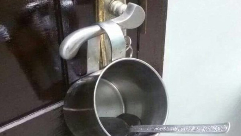 Жена ожидает мужа