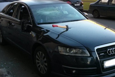 Суровые дровосеки против машин