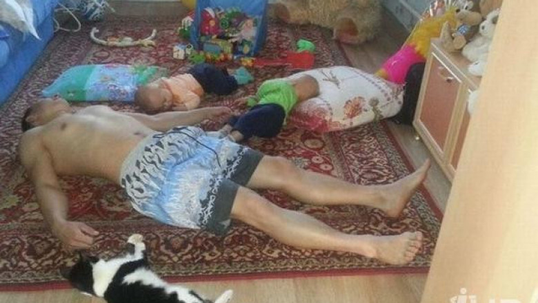 Вся семья отдыхает