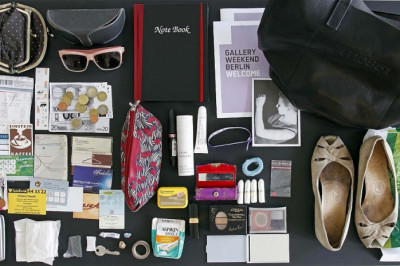 Содержимое дамского аксессуара