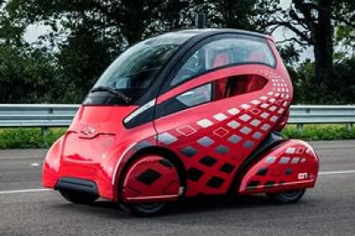 Думал - девушка, а оказалось, машина