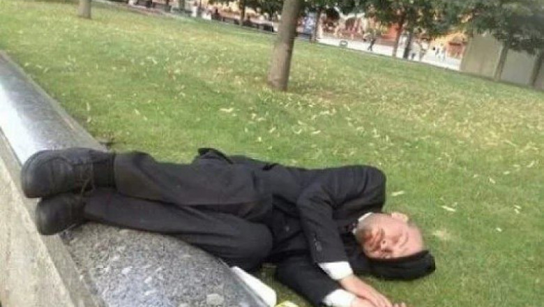 Ленин отдыхает