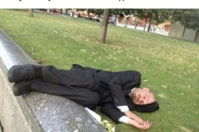 Ленин отдыхает