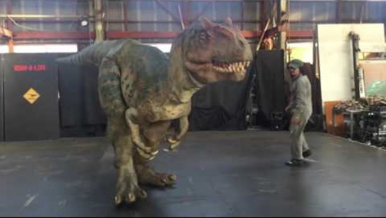 Впечатляющиие роботизированные динозавры от японских инженеров