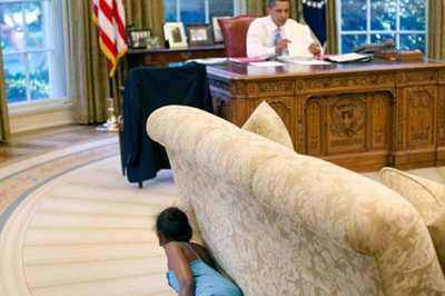 Голос из-за дивана