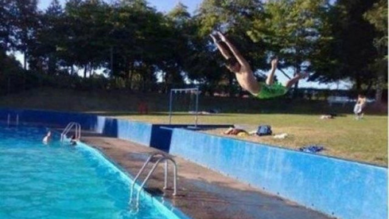 Прыжки в бассейн