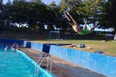 Прыжки в бассейн