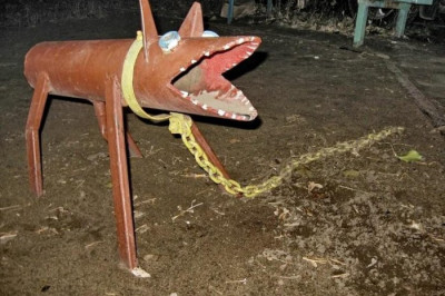 Суровые детские площадки продолжение