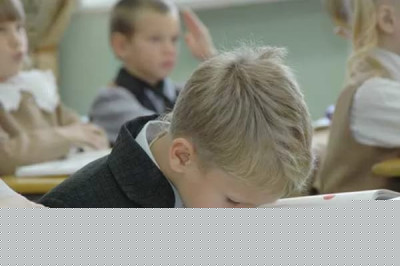 Школьные уроки утомляют