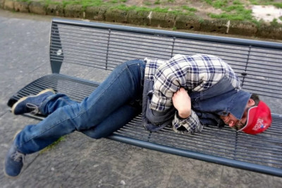 Скамейки убивают людей