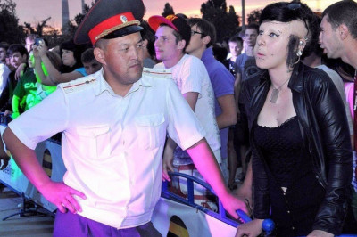 Кто тебя создал такую