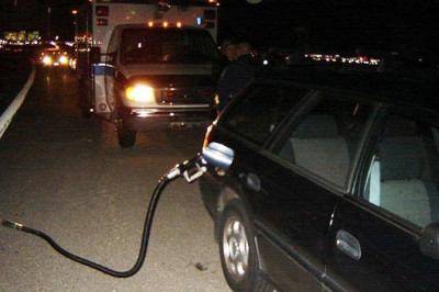 Прихватили с собой шланг с заправки