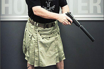 Почему женщинам в штанах можно, а мужчинам в юбке позорно?