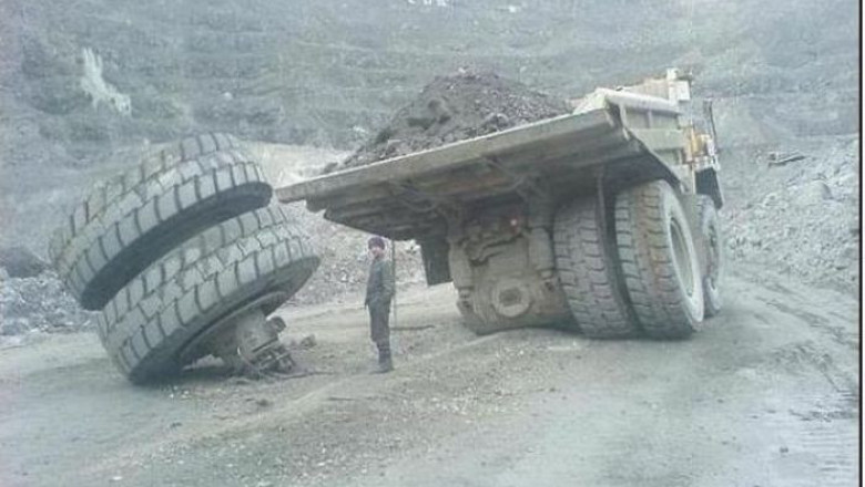 Небольшой перегруз самосвала