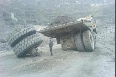 Небольшой перегруз самосвала
