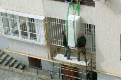 Услуги по доставке и перевозке грузов