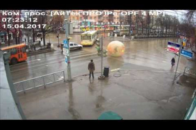 Зорб на улицах города 