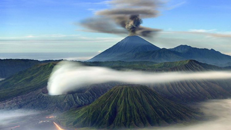 Извержение вулкана 