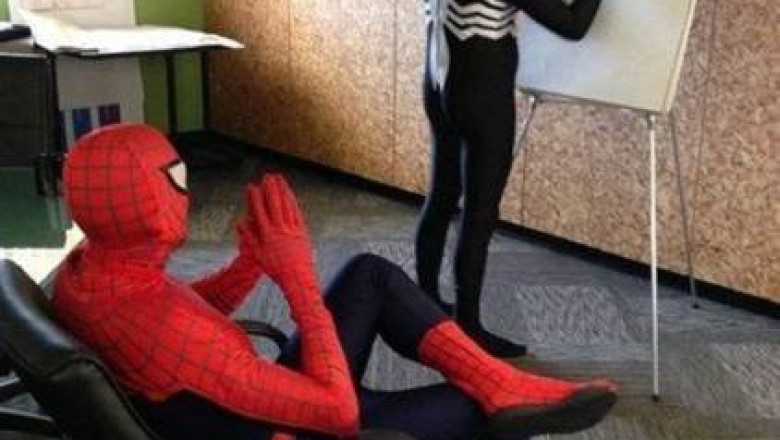 Когда заскучал на рабочем месте 