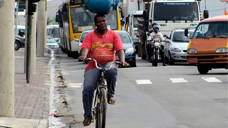 Удержать груз на голове