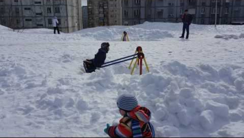Суровая весна , суровые качели 