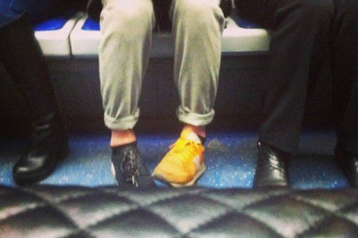 В спешке перепутали обувь