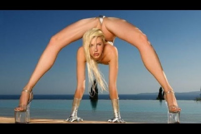 Самая гибкая женщина в мире 