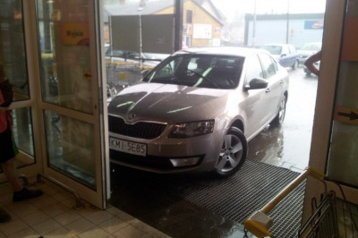 Мало парковочных мест 