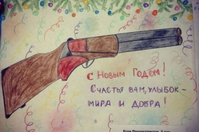 Дети в садике рисуют рисунки 