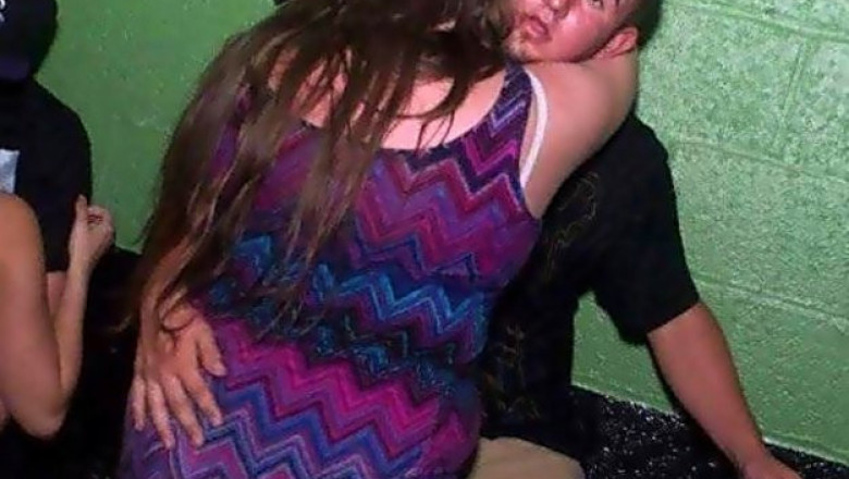 Мужики в крепких объятиях 