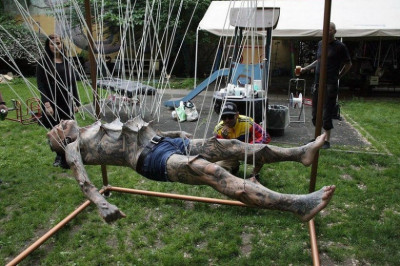 Тихо шифером шурша едет крыша не спеша 