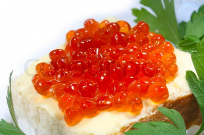 Масло, икра и блины