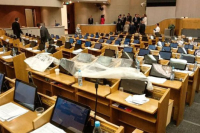 У здания  российской Госдумы потекла крыша 