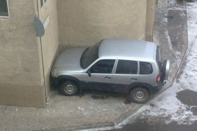 Парковка на грани 