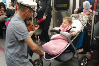 Музыканты в метро 