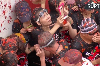 Помидорные бои в Испании 