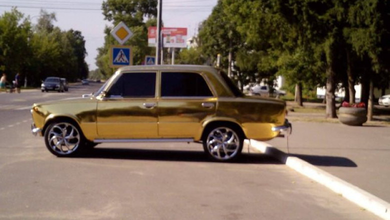 Элитная техника в золотистом цвете 