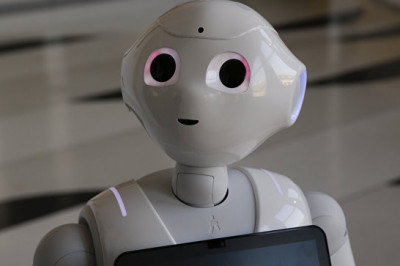 Первый робот - продавец не оправдал ожиданий 