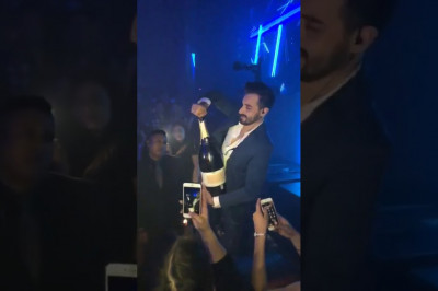 Неудачная попытка открыть шампанское за 42 000 $