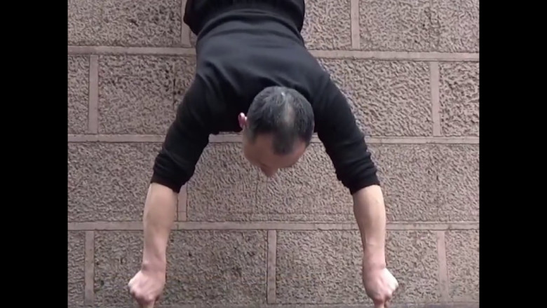 Отжимание  на пальцах  